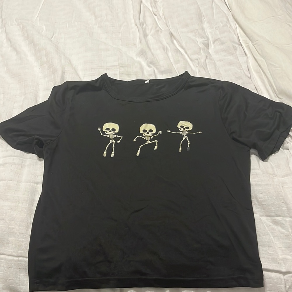 skull shirt